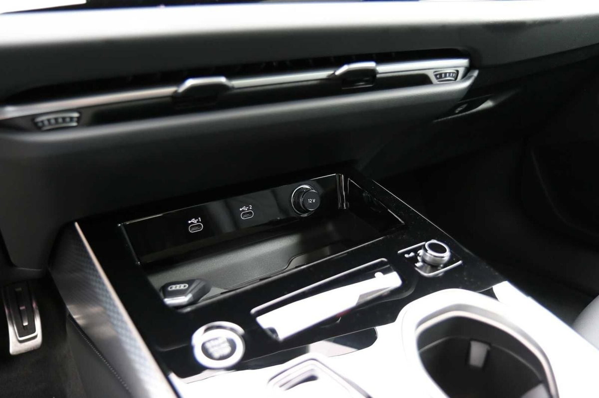 Audi A6 Avant 40 2.0 TDI S tronic Business Plus (17)