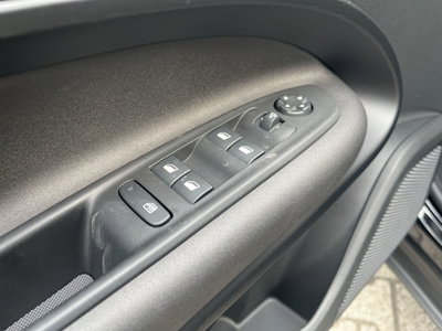 Alfa Romeo Junior 1.2 ibrida 145cv edct6 (11)