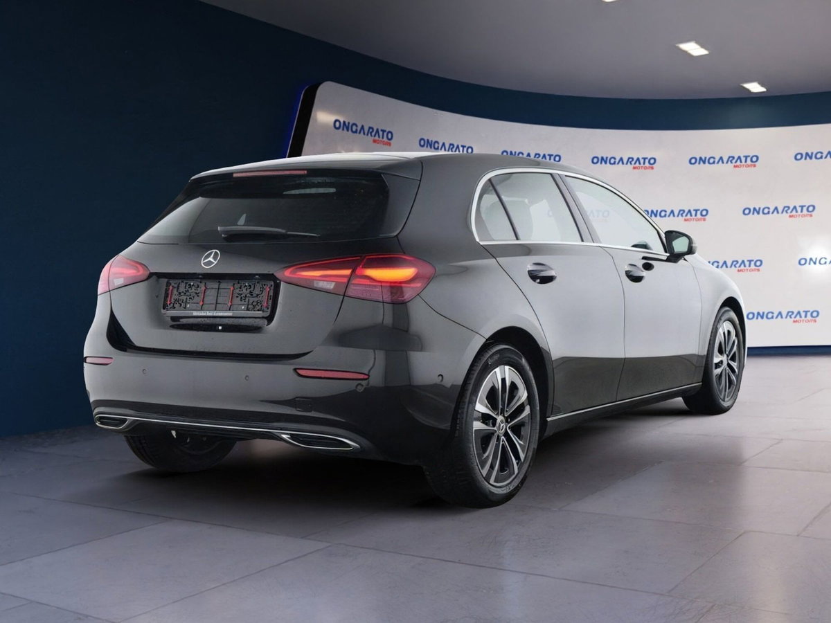 Mercedes-Benz Classe A 180 Sport (2)