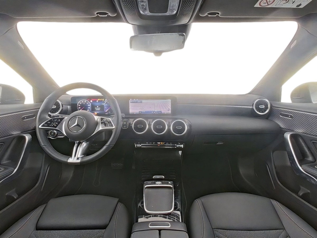 Mercedes-Benz Classe A 180 Sport (3)