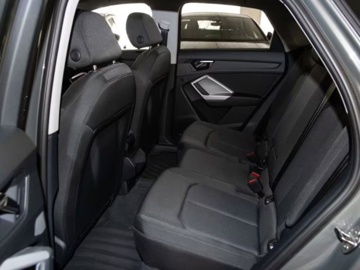 Audi Q3 Sportback 35 TDI quattro S tronic S line edition (16)