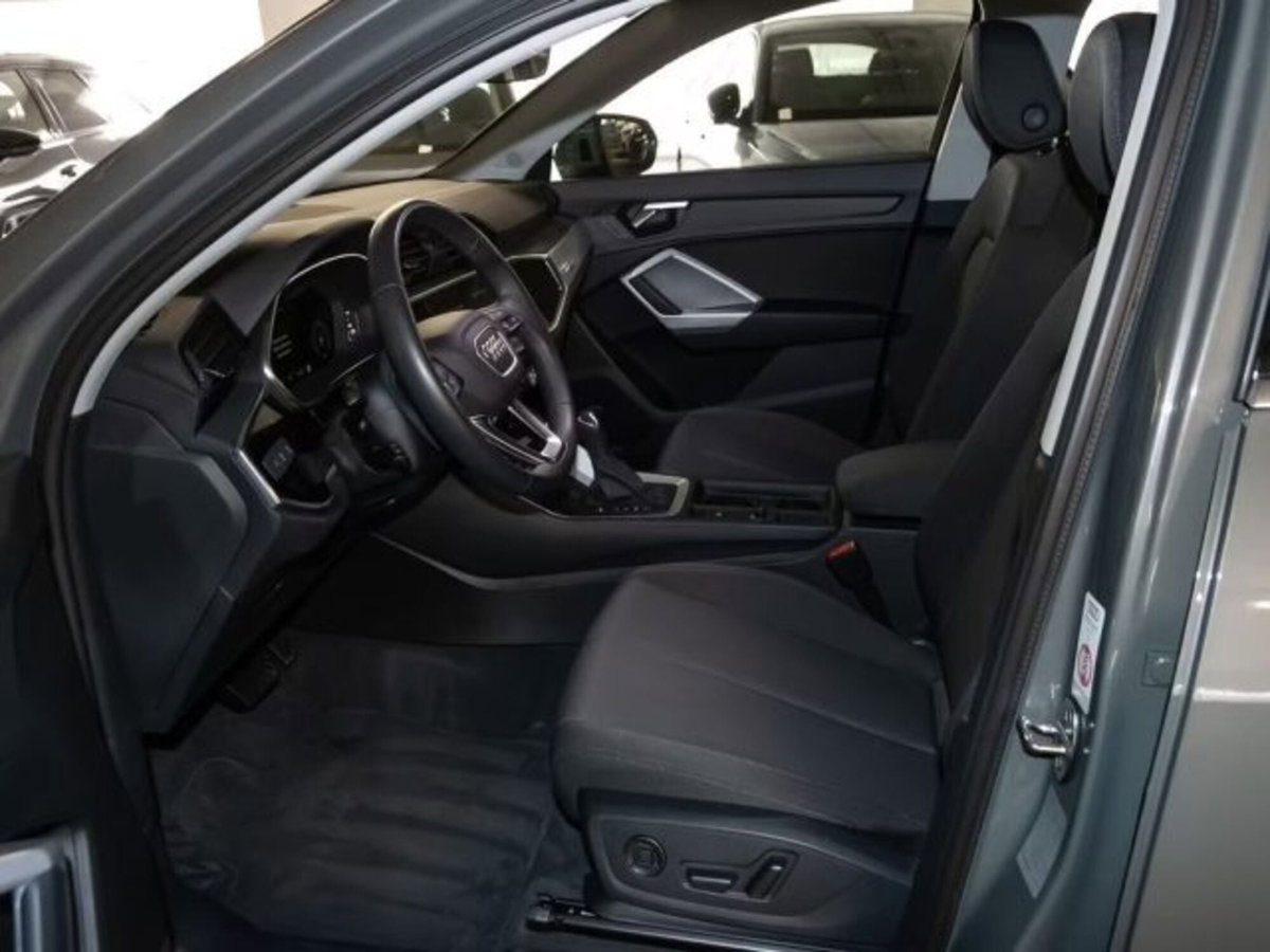 Audi Q3 Sportback 35 TDI quattro S tronic S line edition (8)