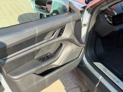 Porsche Taycan 4S (12)