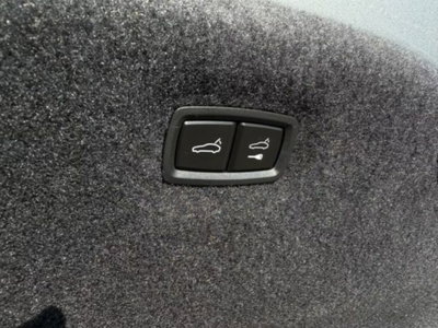 Porsche Taycan 4S (17)