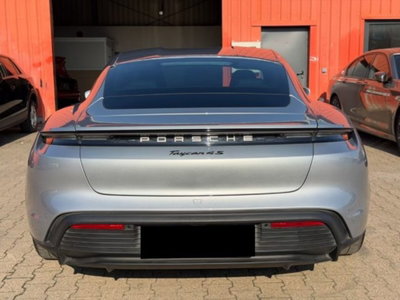 Porsche Taycan 4S (7)