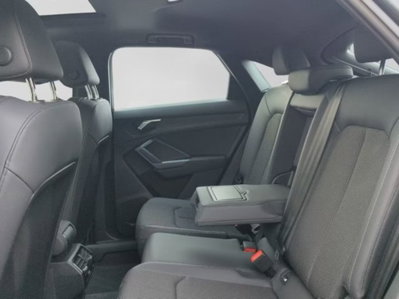 Audi Q3 Sportback 35 TDI quattro S tronic S line edition (12)