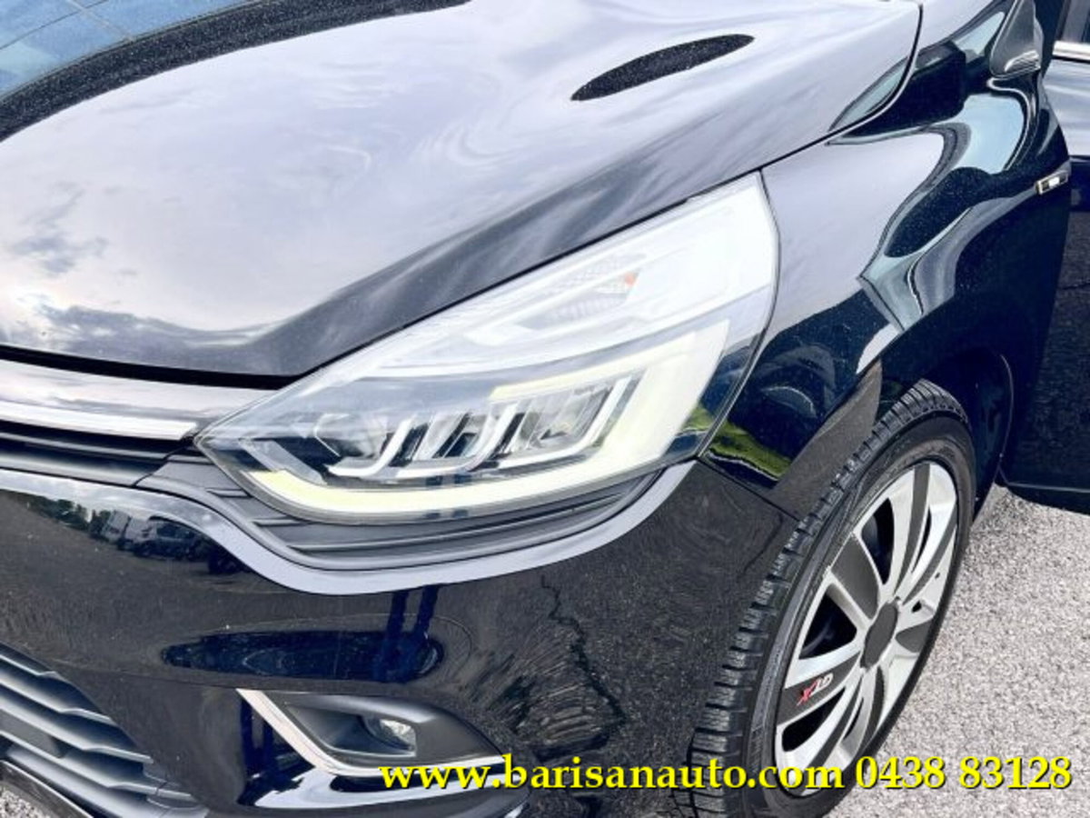 Renault Clio TCe 12V 75 CV 5 porte Moschino Zen (12)