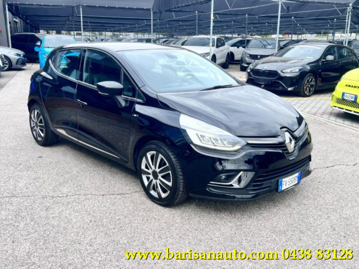 Renault Clio TCe 12V 75 CV 5 porte Moschino Zen (2)