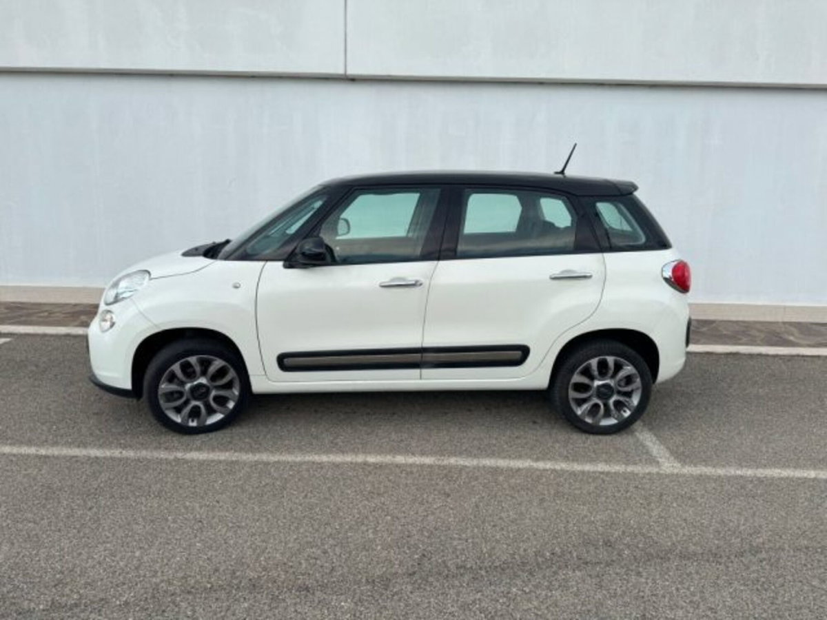Fiat 500L 0.9 TwinAir Turbo Natural Power Lounge (4)