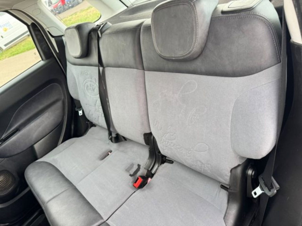 Fiat 500L 0.9 TwinAir Turbo Natural Power Lounge (9)