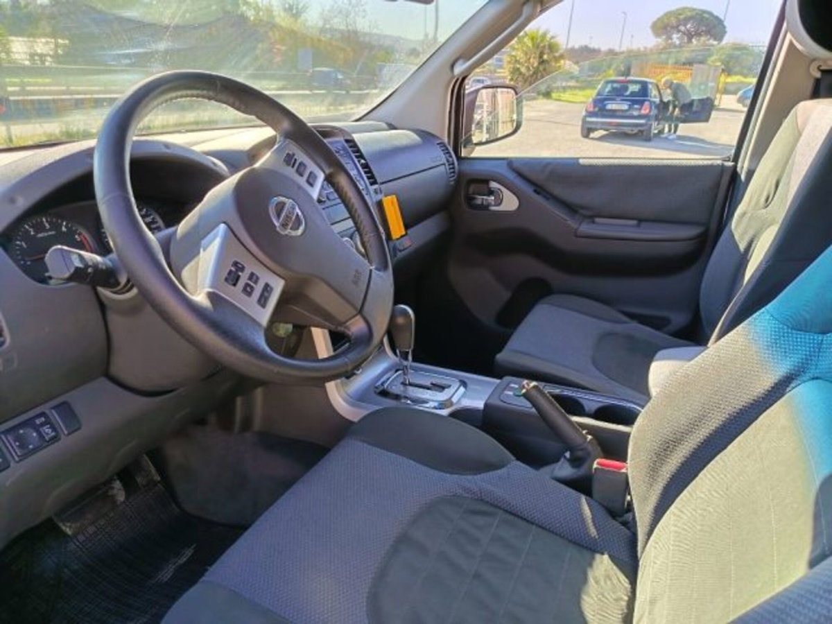 Nissan Navara 2.5 dCi 190CV 4 porte Double Cab LE Plus (11)