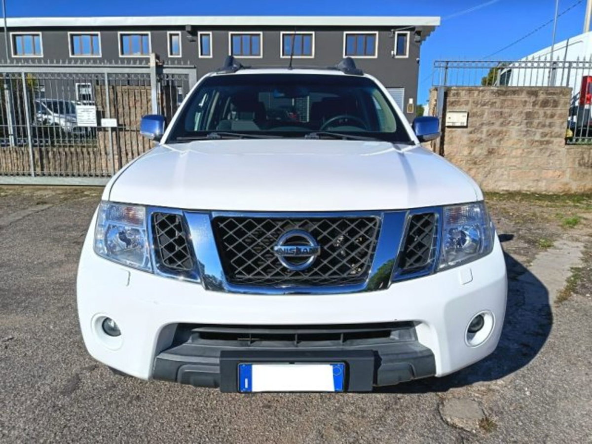 Nissan Navara 2.5 dCi 190CV 4 porte Double Cab LE Plus (3)