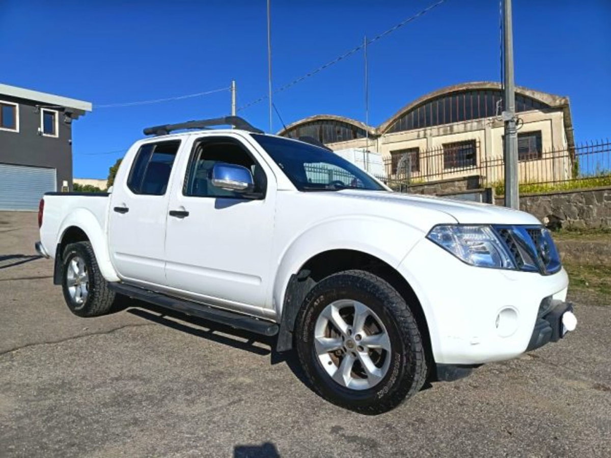 Nissan Navara 2.5 dCi 190CV 4 porte Double Cab LE Plus (4)