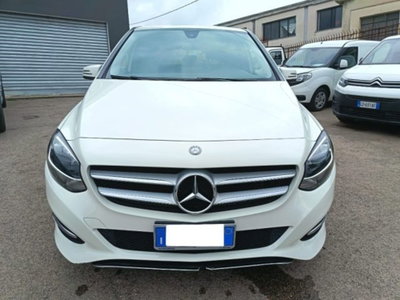Mercedes-Benz Classe B 200 d Automatic 4Matic Sport (3)