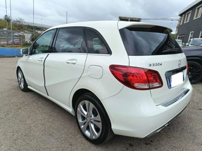 Mercedes-Benz Classe B 200 d Automatic 4Matic Sport (7)