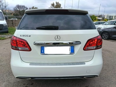 Mercedes-Benz Classe B 200 d Automatic 4Matic Sport (8)