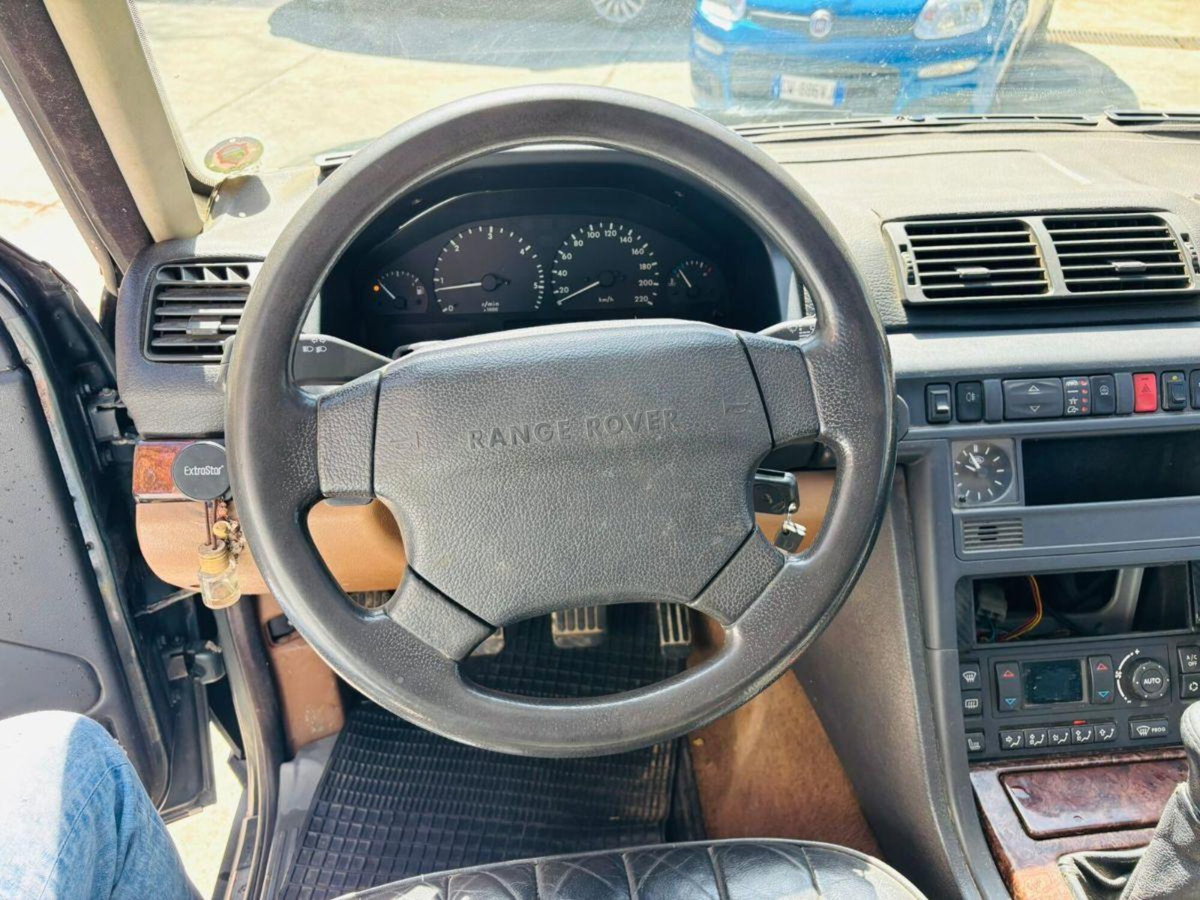Land Rover Range Rover 2.5 turbodiesel 5 porte DT (12)