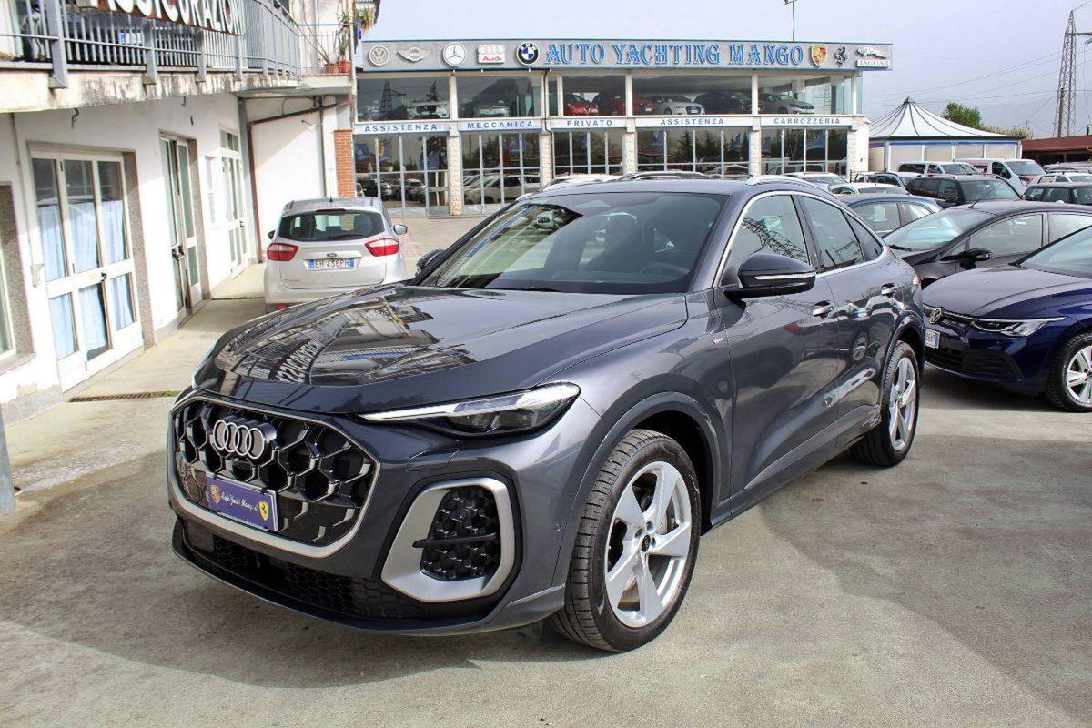Audi Q5 Sportback Sportback 40 2.0 tdi mhev 12V quattro s-tronic
