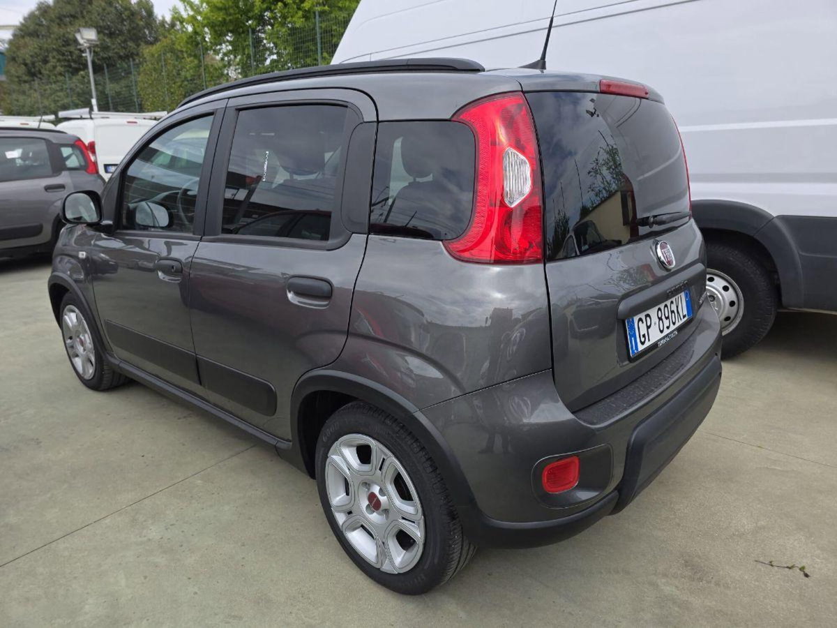 Fiat Panda 1.0 FireFly S&S Hybrid City Cross (11)