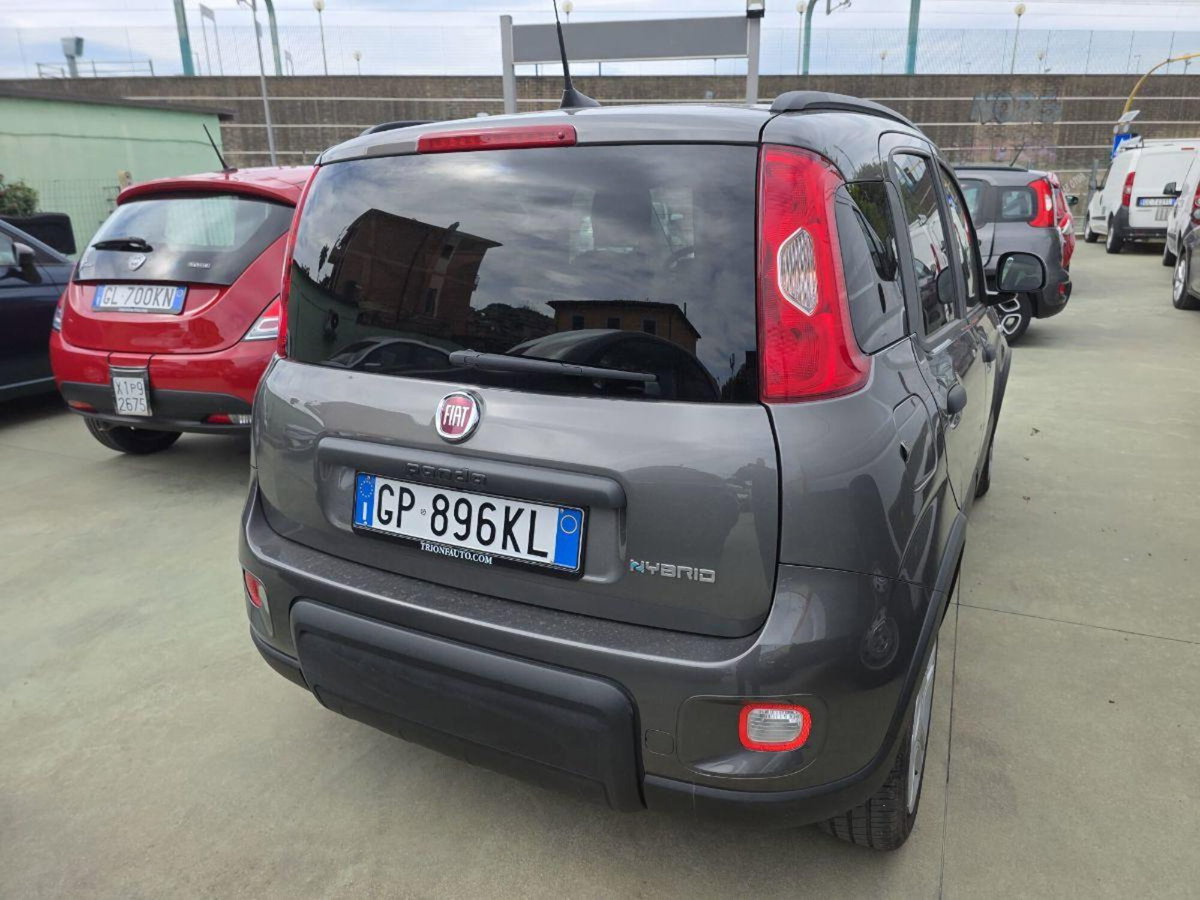 Fiat Panda 1.0 FireFly S&S Hybrid City Cross (5)