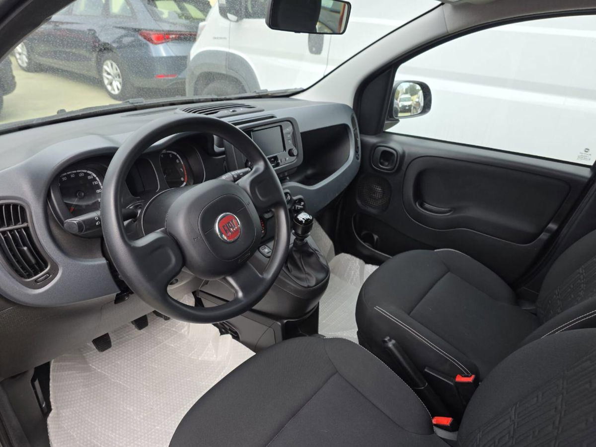 Fiat Panda 1.0 FireFly S&S Hybrid City Cross (8)