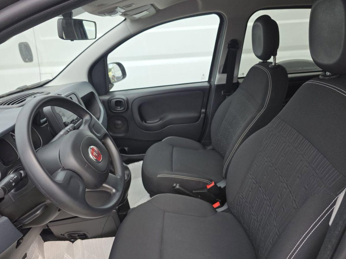 Fiat Panda 1.0 FireFly S&S Hybrid City Cross (9)