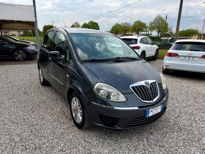 Lancia Musa 1.4 16V Diva (2)