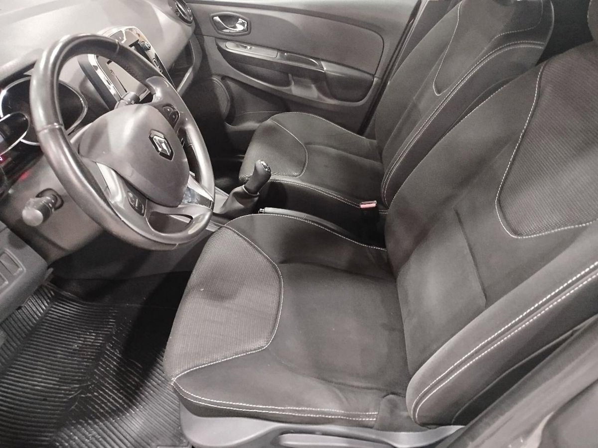 Renault Clio 1.5 dCi 8V 75CV Start&Stop 5 porte Live (8)