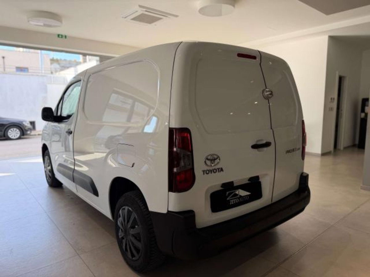 Toyota Proace City City 1.5D 100 CV S&S PL 5p. Ground (5)