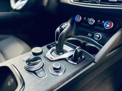 Alfa Romeo Stelvio 2.2 t Veloce rwd 160cv auto (11)