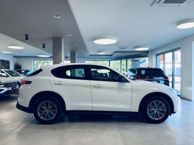 Alfa Romeo Stelvio 2.2 t Veloce rwd 160cv auto (4)