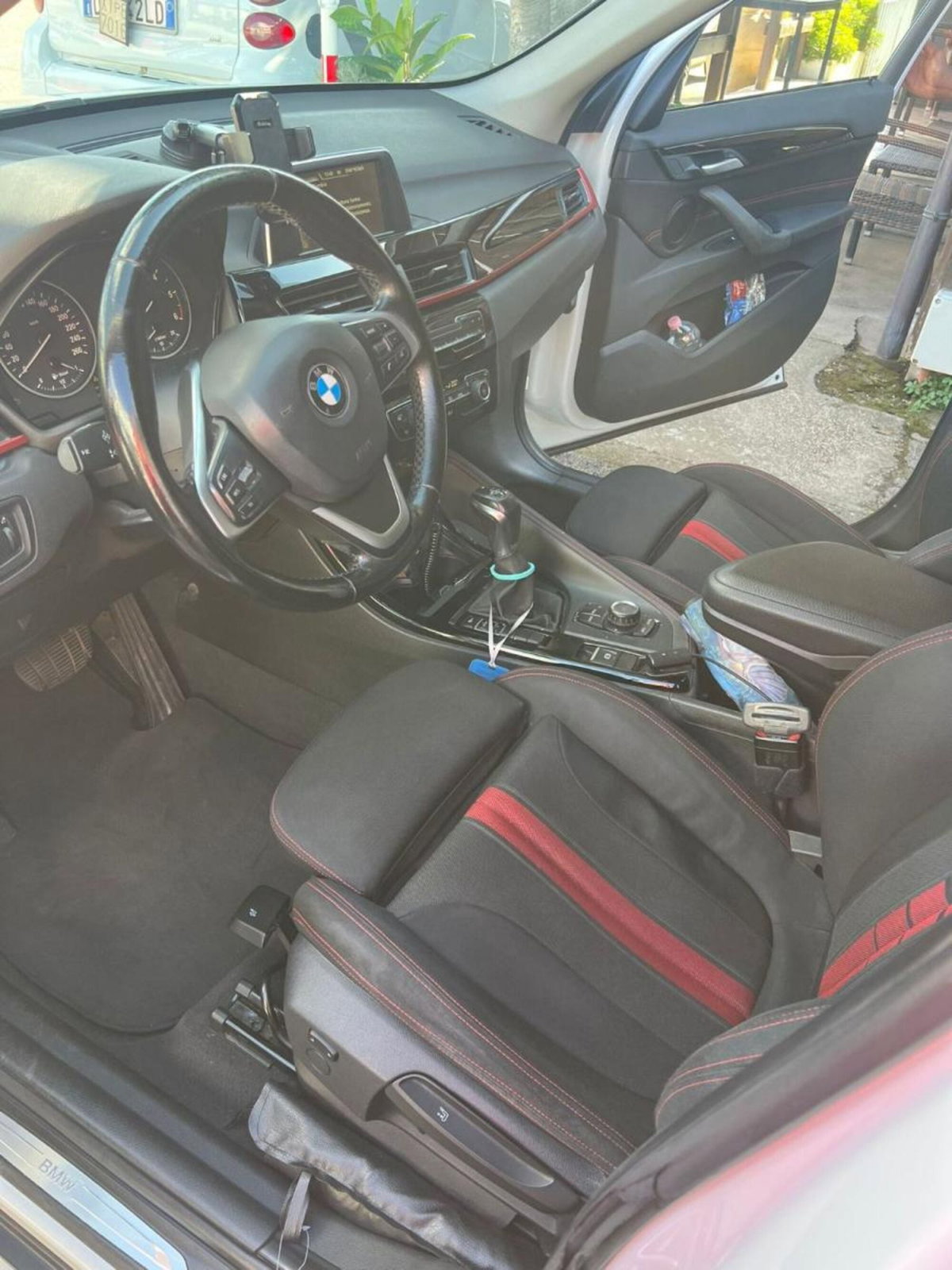BMW X1 sdrive18d X-Line auto (2)