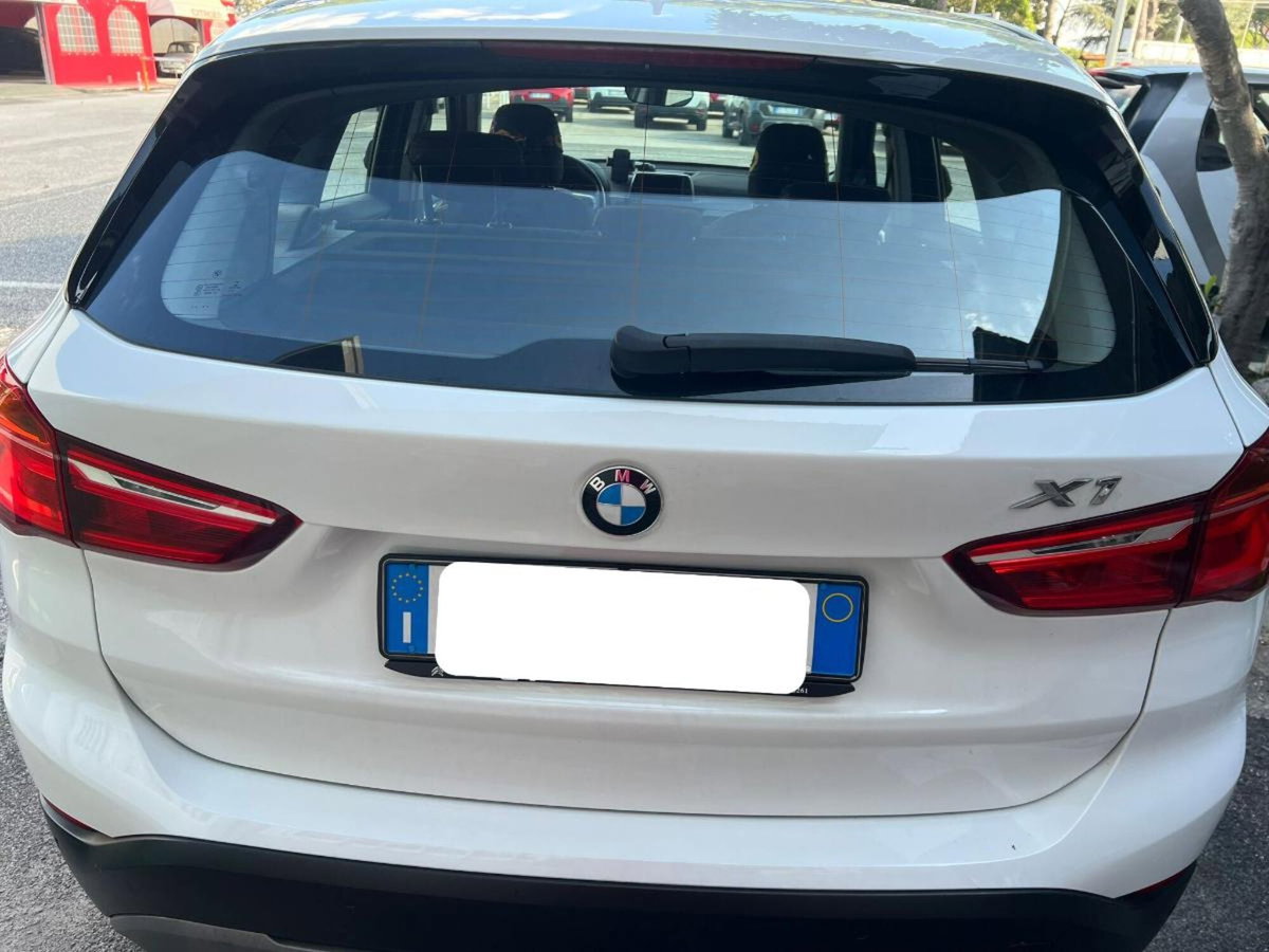 BMW X1 sdrive18d X-Line auto (8)