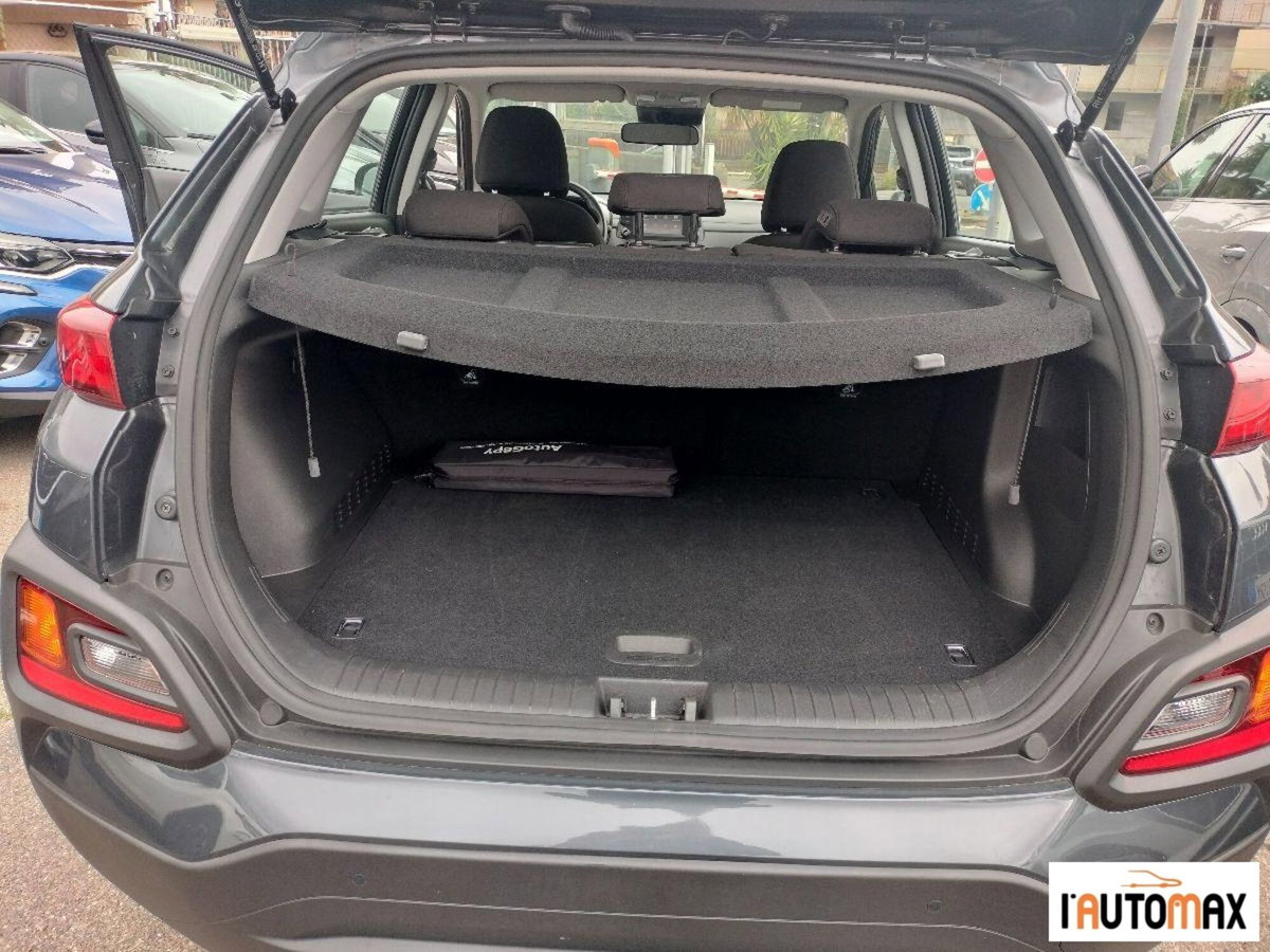 Hyundai Kona 1.6 CRDI 115 CV XTech (14)