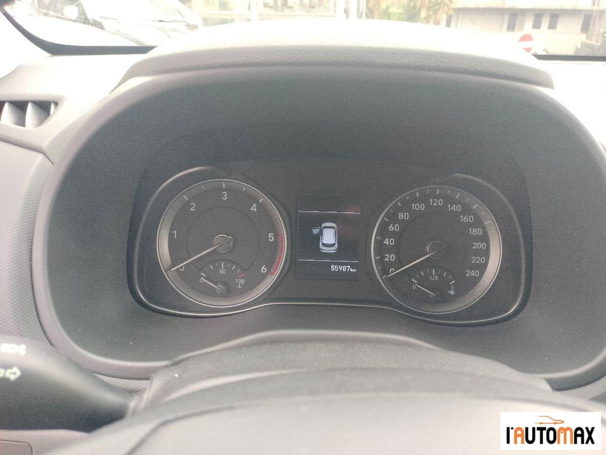 Hyundai Kona 1.6 CRDI 115 CV XTech (9)