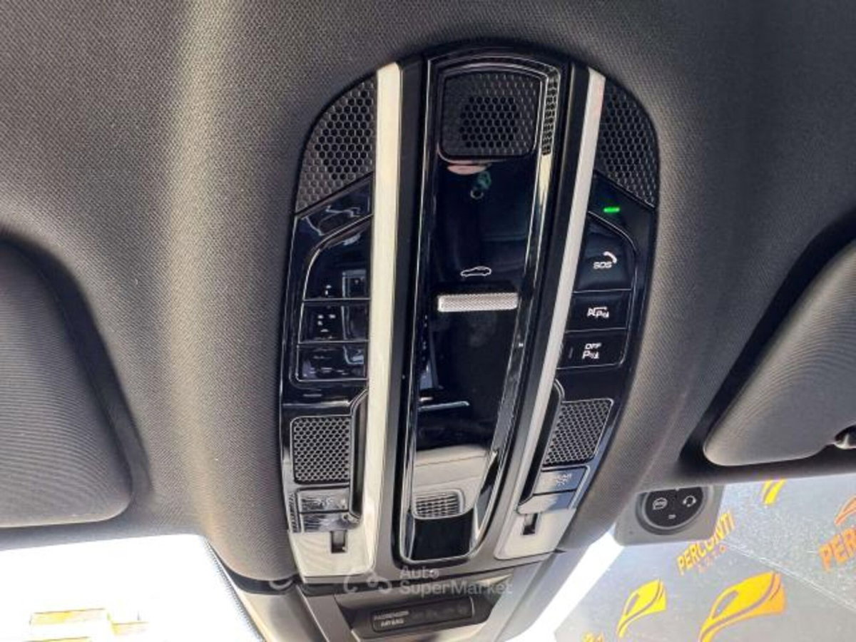 Porsche Cayenne 3.0 V6 (10)