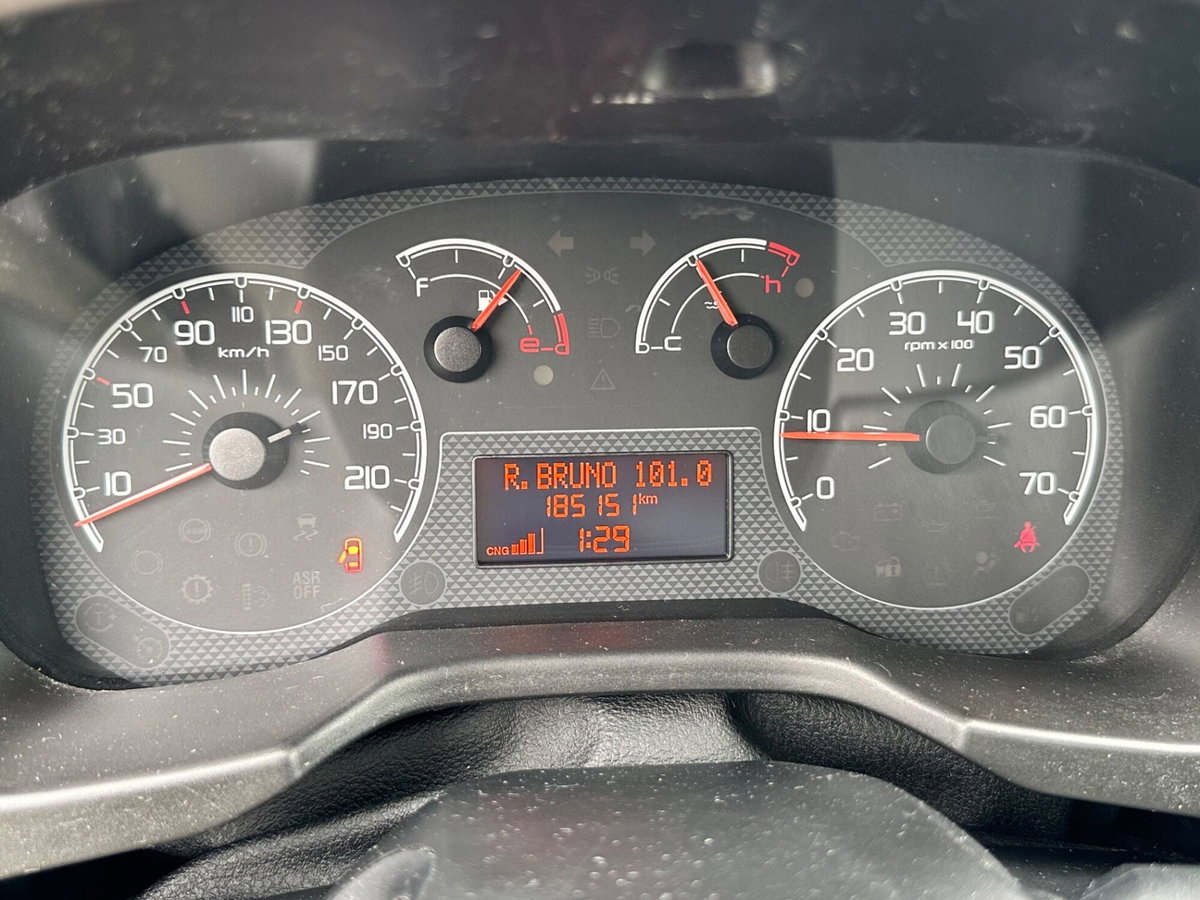 Fiat Qubo 1.4 8V 77 CV Active Natural Power (14)