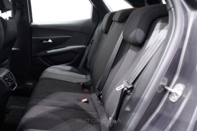 Peugeot 3008 PureTech Turbo 130 S&S EAT8 Active Pack (18)