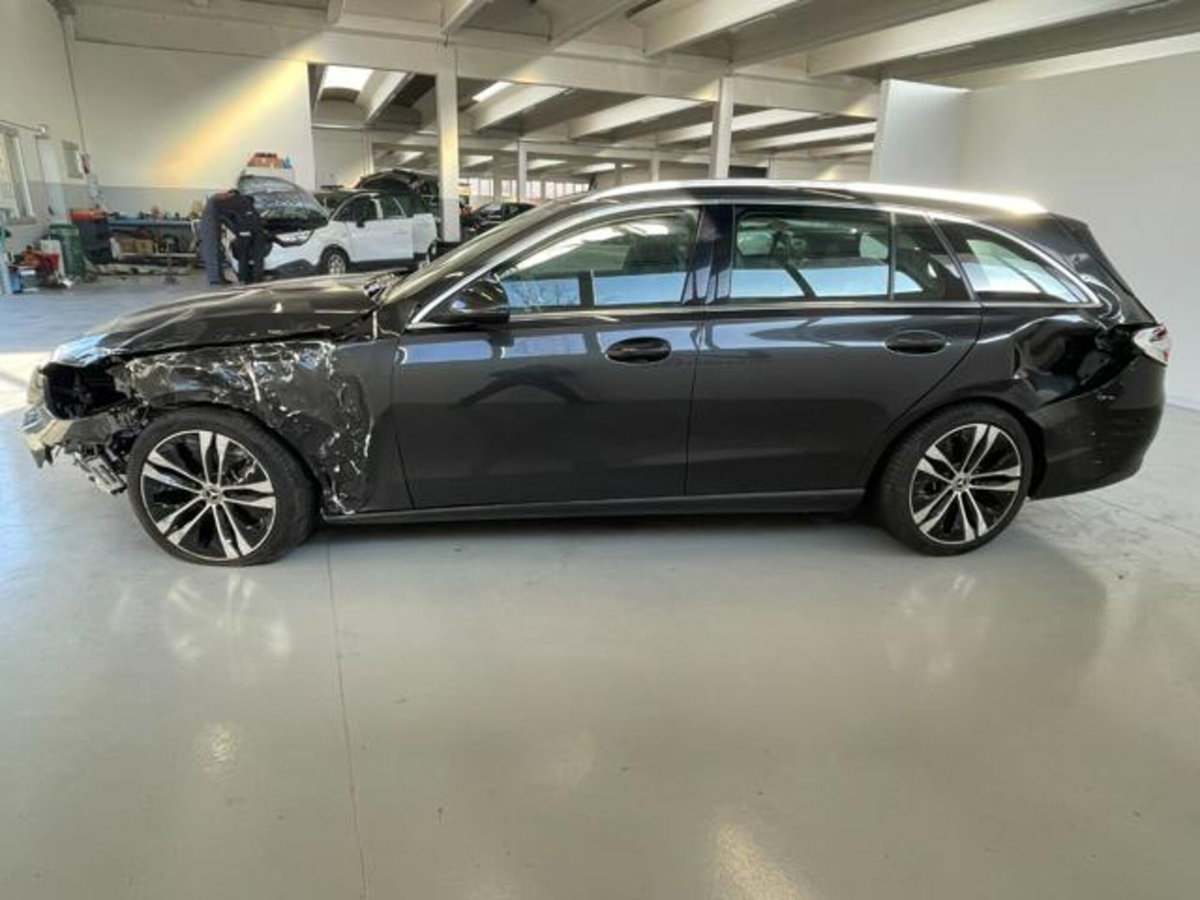 Mercedes-Benz Classe C Station Wagon 220 d Mild hybrid Sport Plus (4)