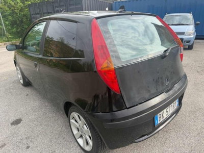 Fiat Punto 1.2i 16V cat 3 porte Sporting (4)
