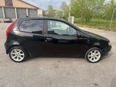 Fiat Punto 1.2i 16V cat 3 porte Sporting (7)