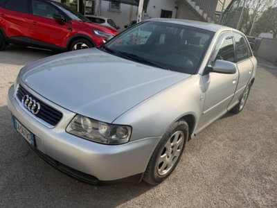 Audi A3 1.6 cat 5p. Ambiente usata