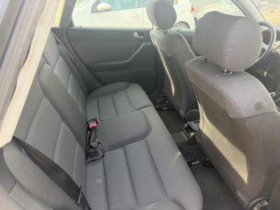 Audi A3 1.6 cat 5p. Ambiente (13)