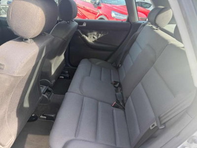 Audi A3 1.6 cat 5p. Ambiente (5)