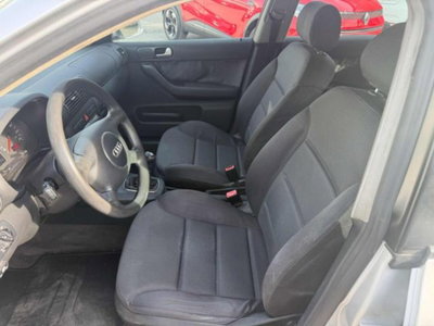 Audi A3 1.6 cat 5p. Ambiente (6)