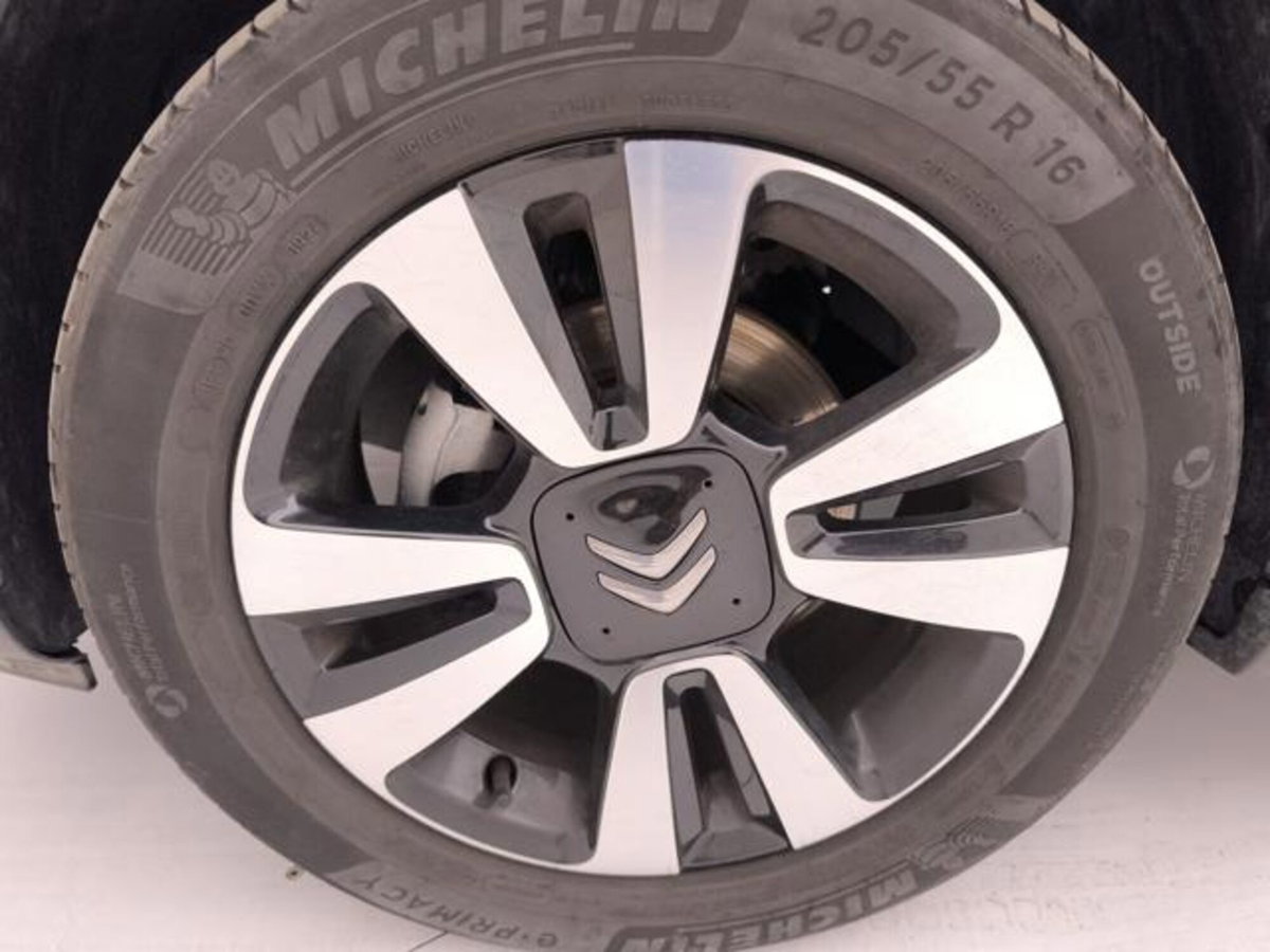 Citroen C3 Aircross 1.2 puretech Max s&s 110cv (9)