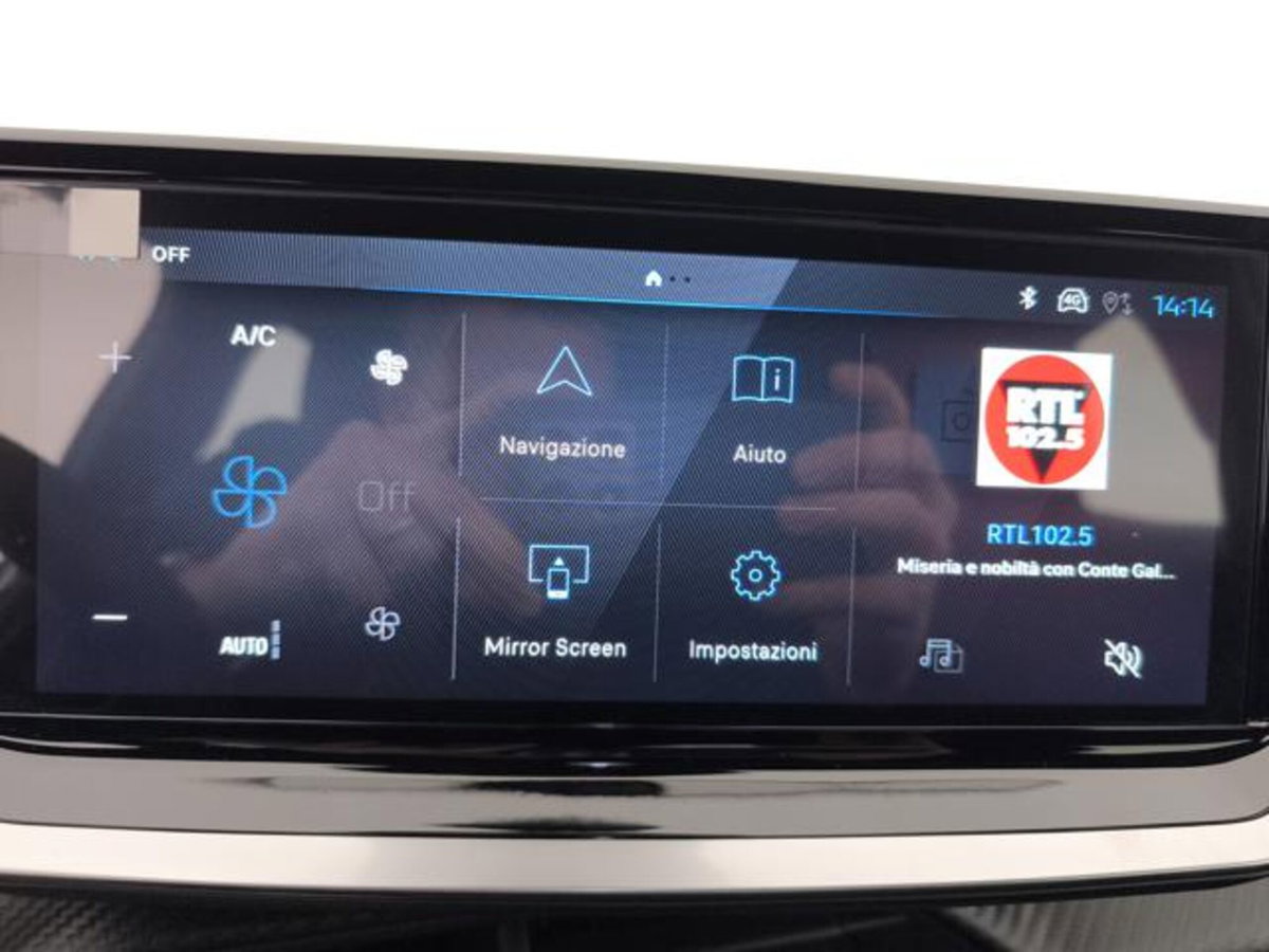Peugeot 2008 1.2 puretech Style s&s 100cv (18)