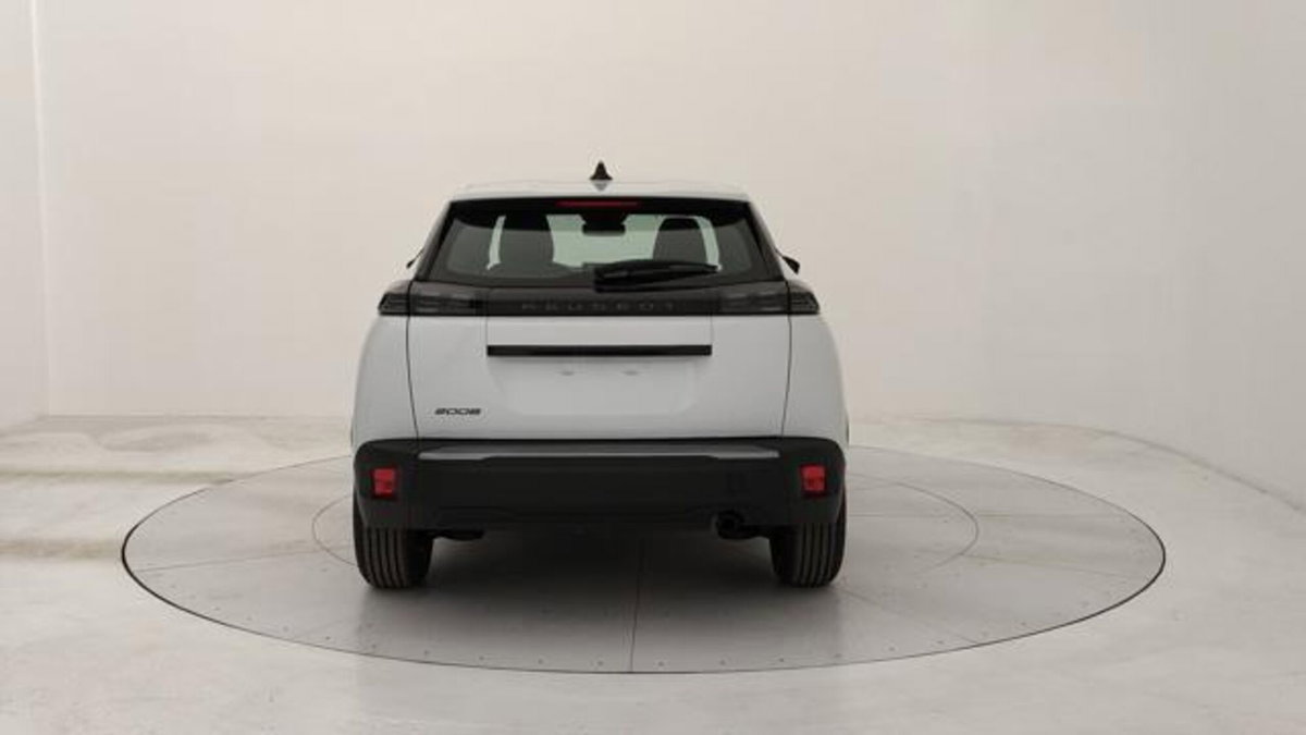 Peugeot 2008 1.2 puretech Style s&s 100cv (4)