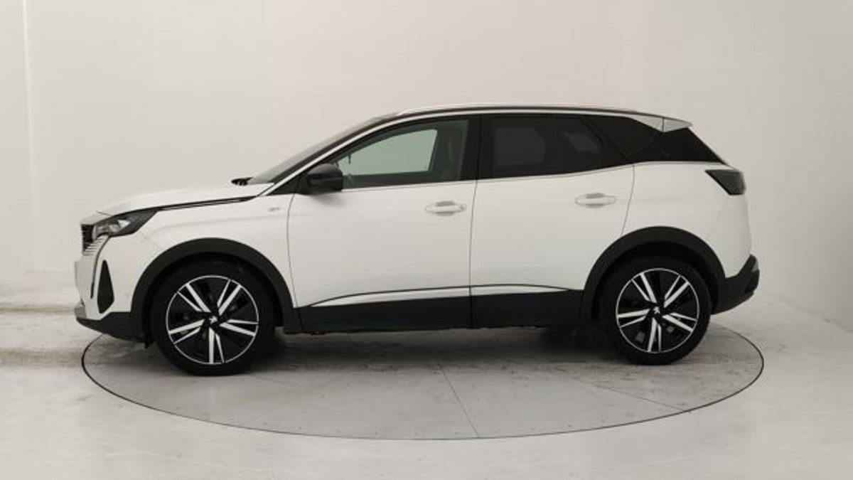 Peugeot 3008 BlueHDi 130 S&S EAT8 GT Pack (2)
