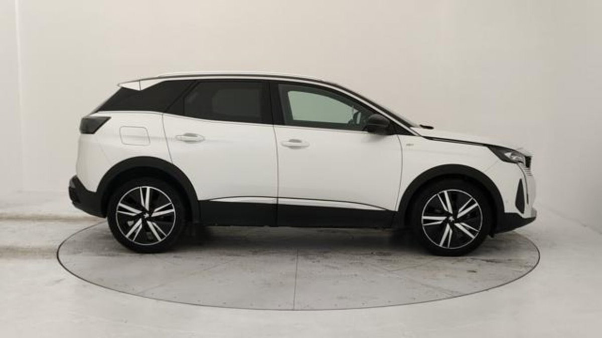 Peugeot 3008 BlueHDi 130 S&S EAT8 GT Pack (6)
